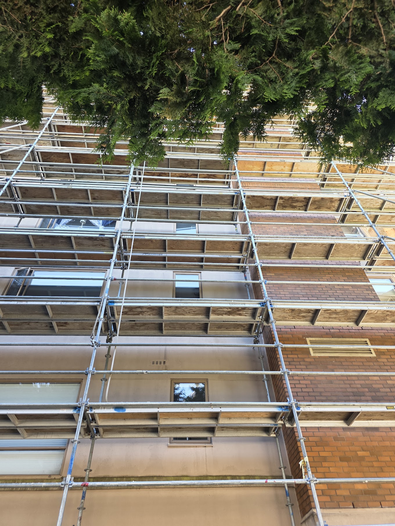 High R-value fiberglass window